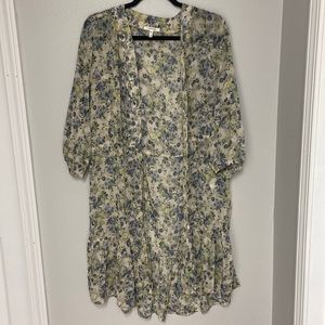 Long kimono with tie waist